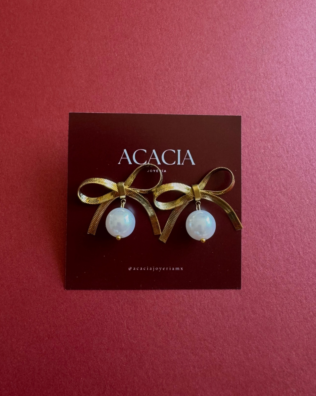Aretes “Bow”